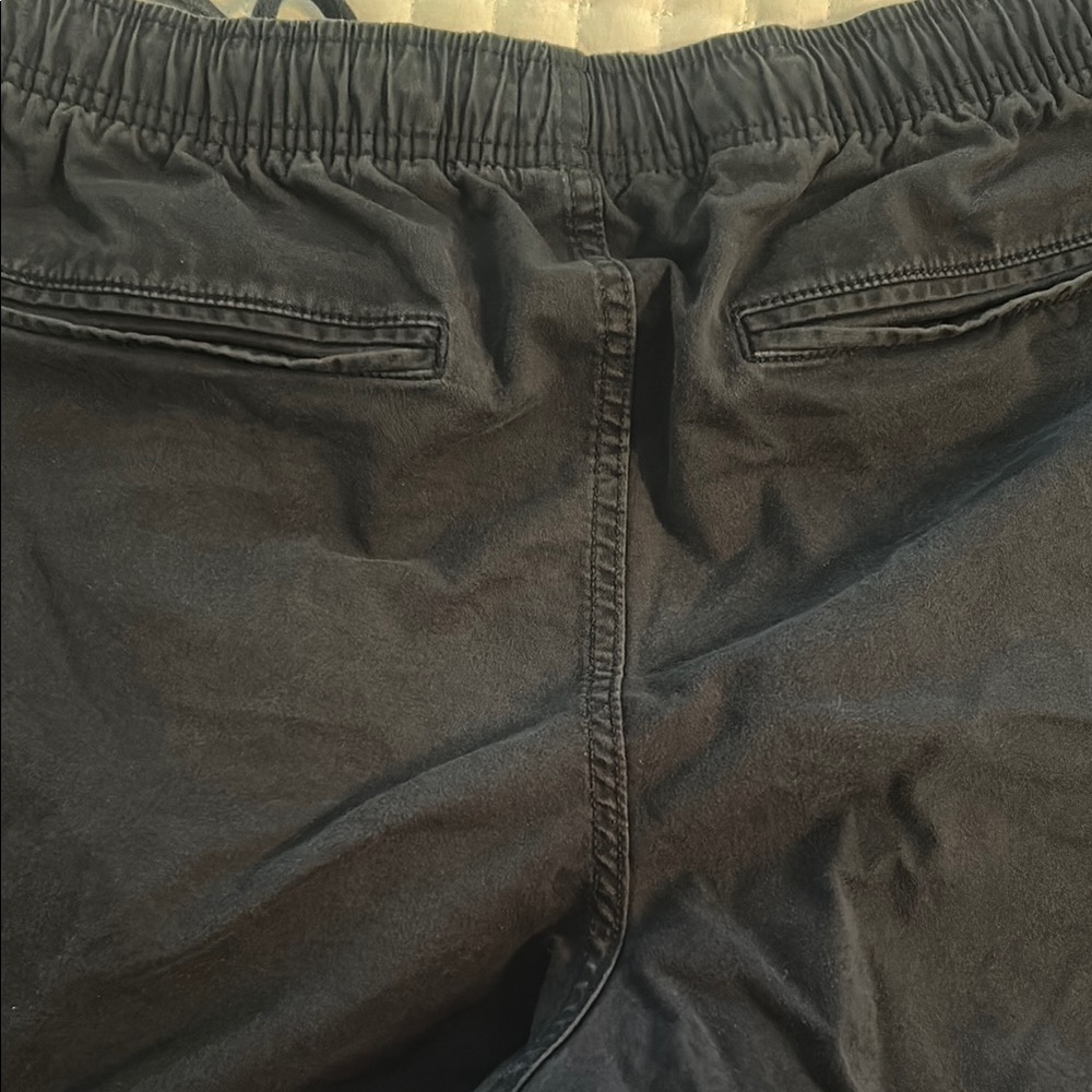 GAP medium sized Mens  Elastic Waist Shorts with drawstring  navy blue - Picture 4 of 4